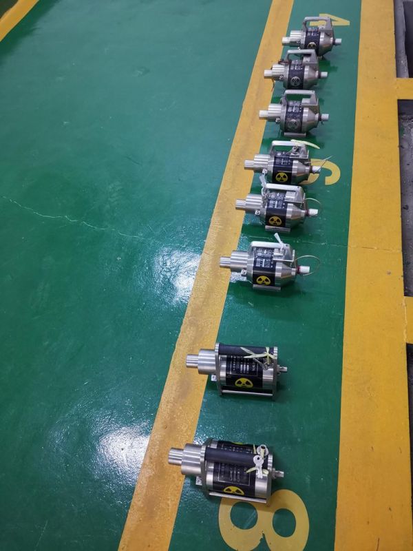 Ir192和Se75伽瑪源探傷機(jī)